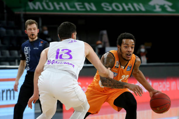 的穿插跑位 的穿插跑位